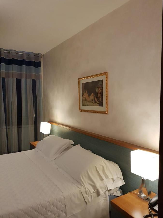 Apartment Julia Guesthouse Roma Exterior foto