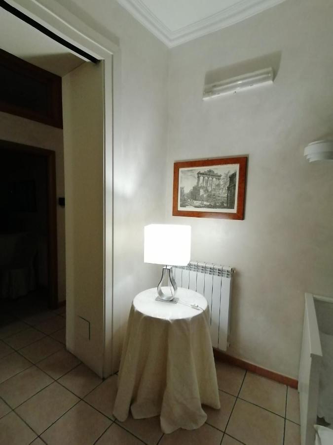 Apartment Julia Guesthouse Roma Exterior foto